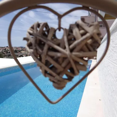 Heated Swimming Pool, Stunning Sea View Terrace A9 דירה